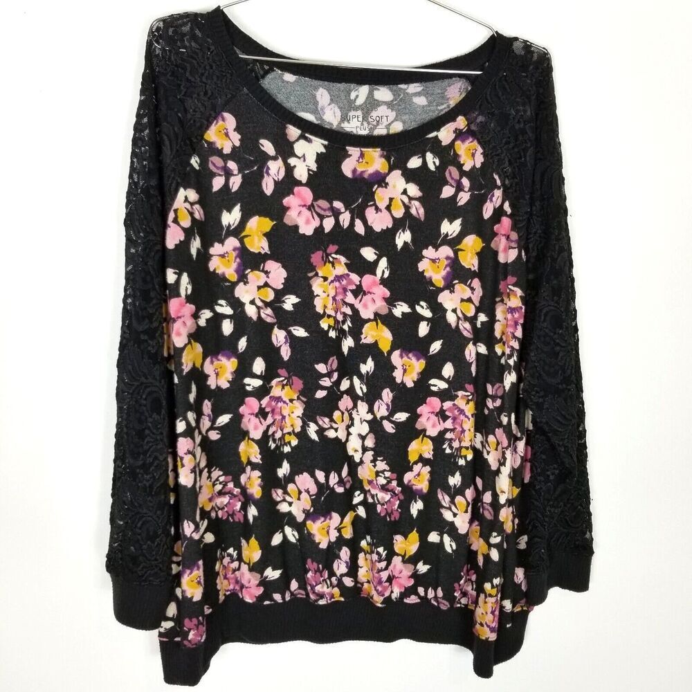 Torrid Women Plus Plush Super Soft Sweater Sz 4X Lace Sleeves Floral‎ Black Pink